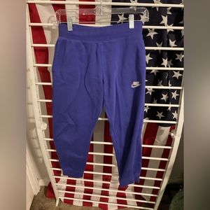 Girls Nike Joggers Medium